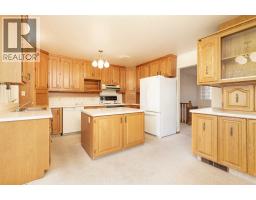 Bedroom - 262 Fairway Drive, Coaldale, AB T1M1H3 Photo 6