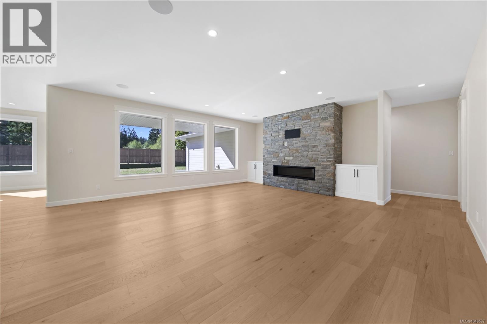 2780 Burde St - 12