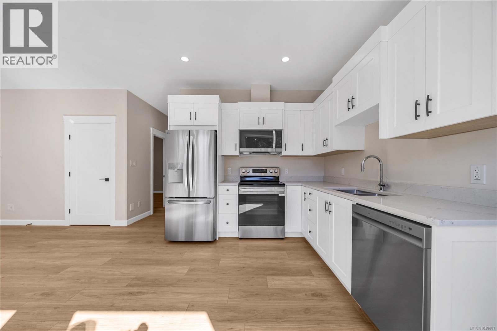 2780 Burde St - Image 49
