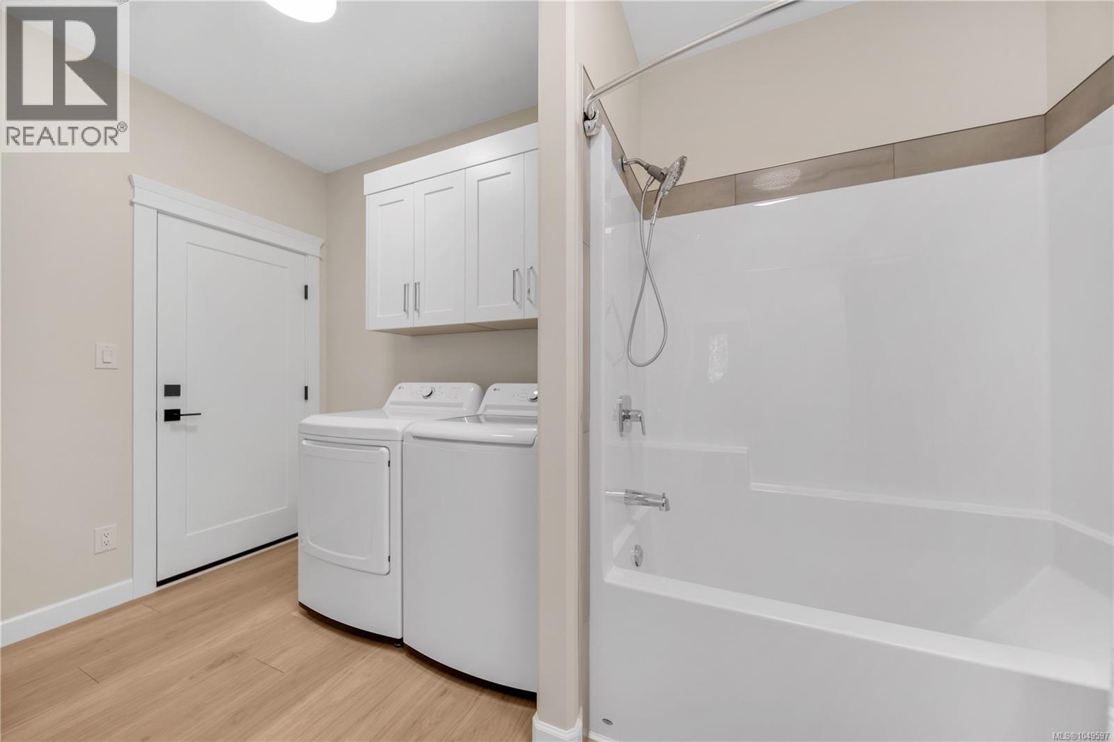 2780 Burde St - 56