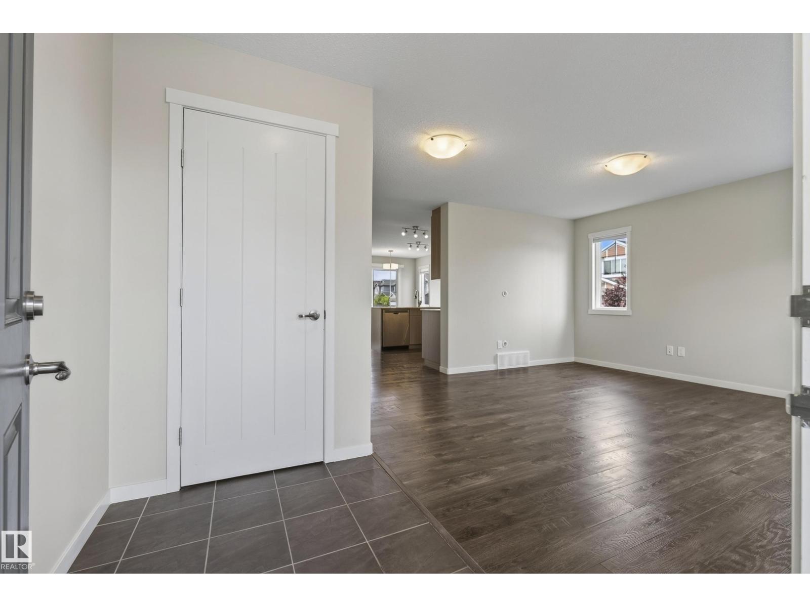 1204 163 ST SW - 4