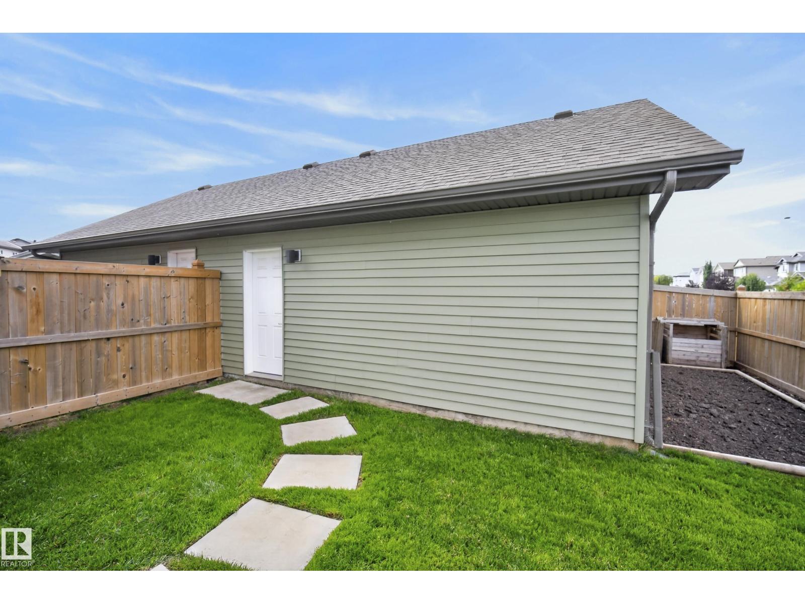 1204 163 ST SW - 42