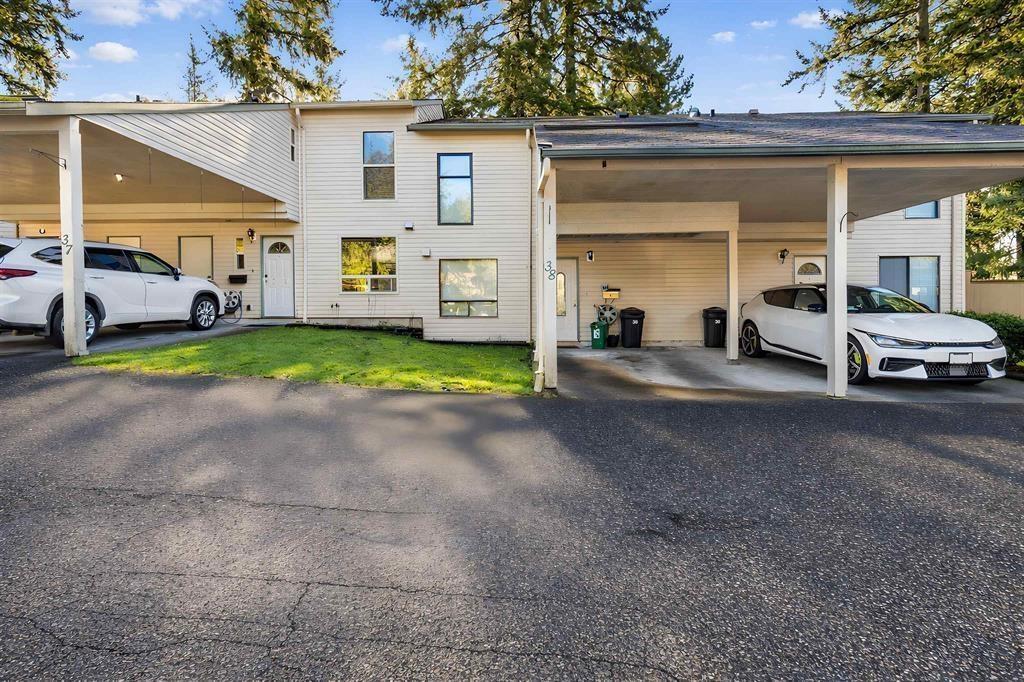 38 32310 MOUAT DRIVE