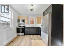 Eat in kitchen - 329 Rosedale Avenue Unit# 1, Hamilton, ON L8K4N9 Photo 6