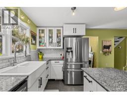 4pc Bathroom - 260 Lake Avenue, Kelowna, BC V1Y5W7 Photo 15