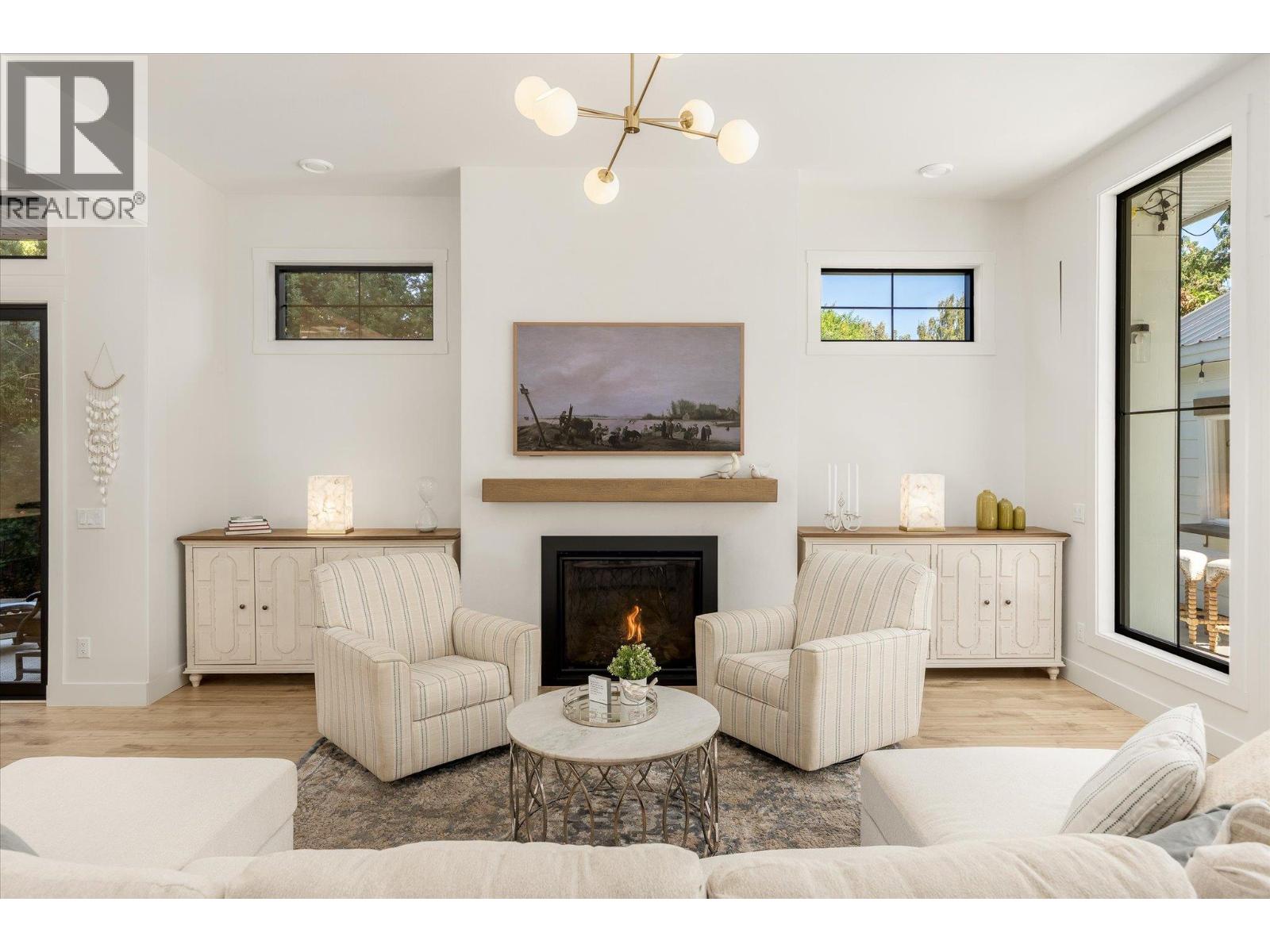 2053 Long Street - Image 25