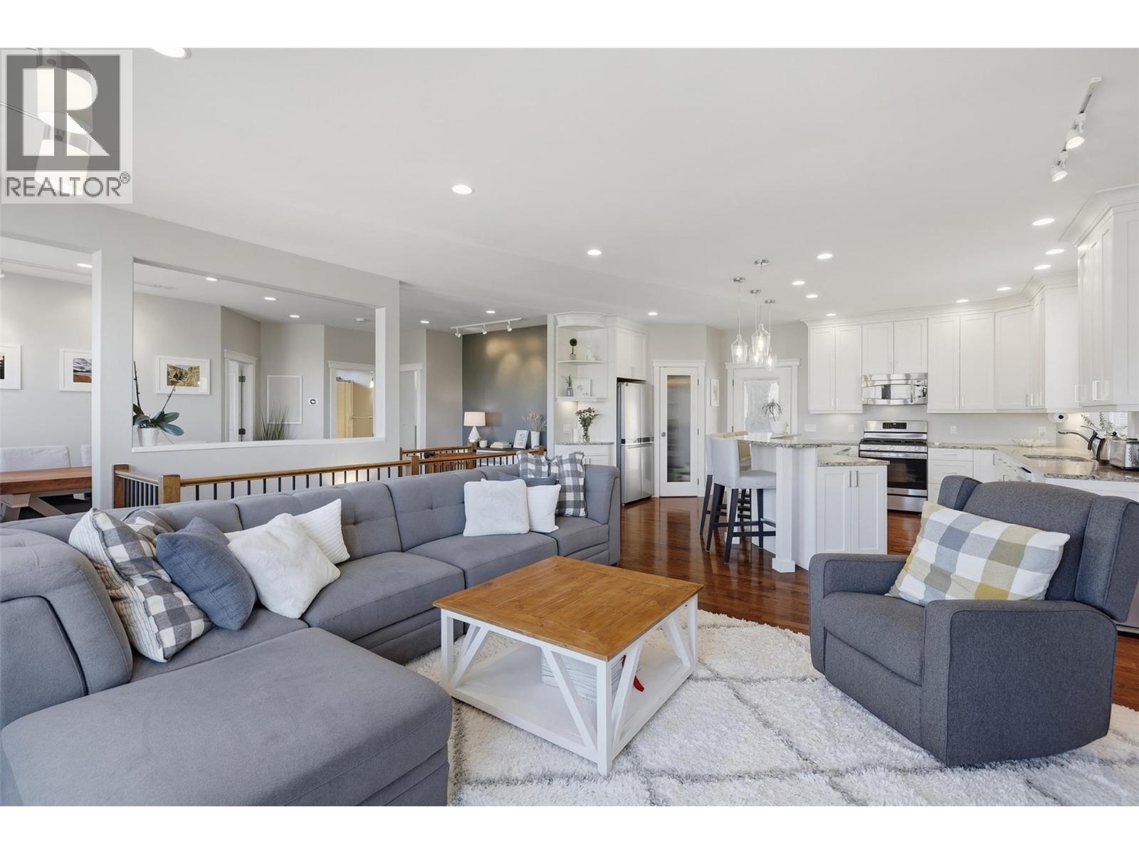 1933 Galore Crescent - 13