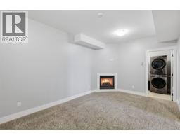 1933 Galore Crescent, Kamloops, BC V2E0E7 Photo 32
