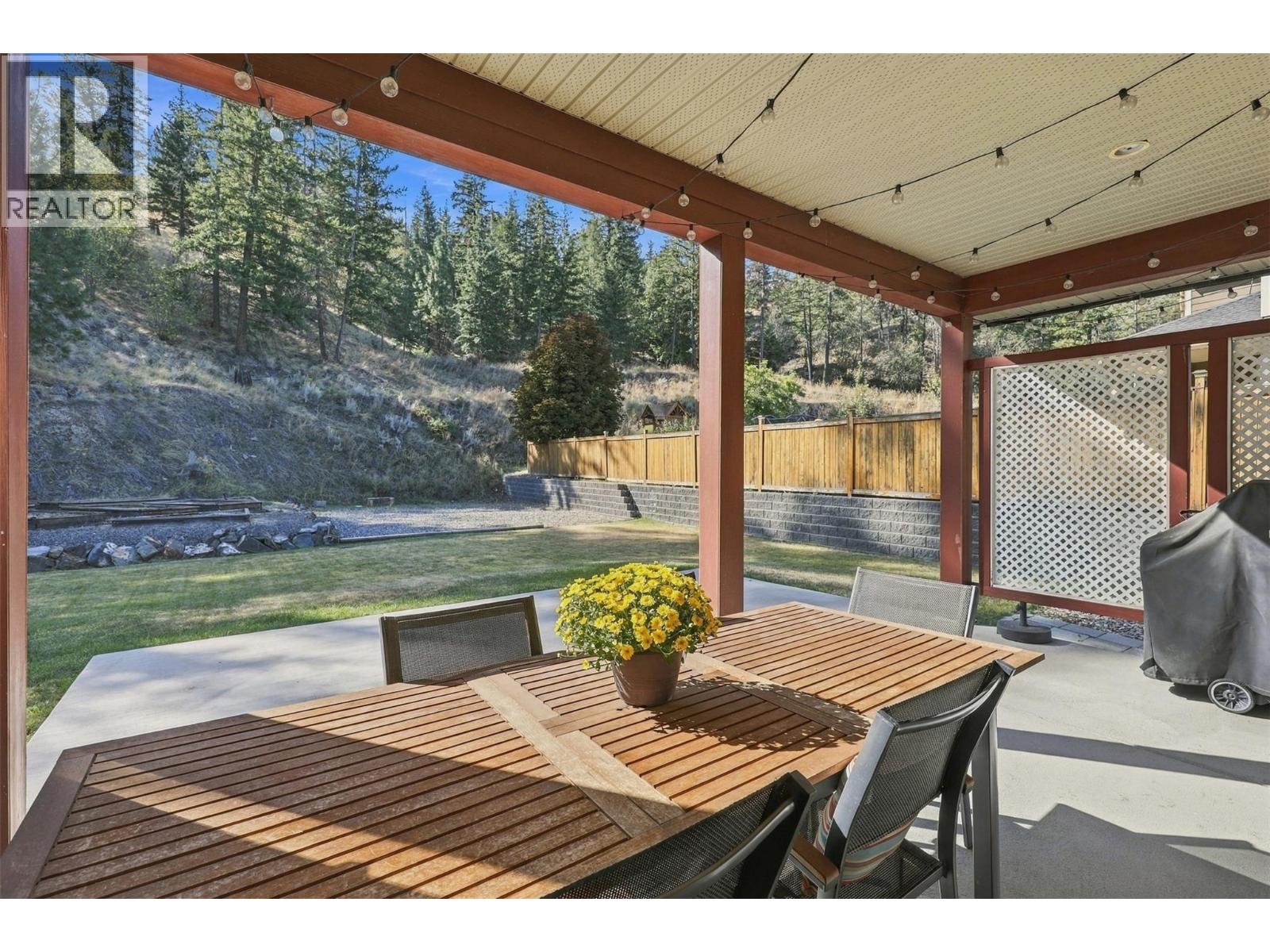1933 Galore Crescent - 41