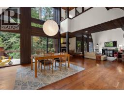 5748 West Saanich Rd, Saanich, BC V9E2G1 Photo 16