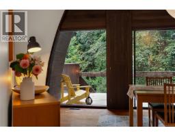 5748 West Saanich Rd, Saanich, BC V9E2G1 Photo 17