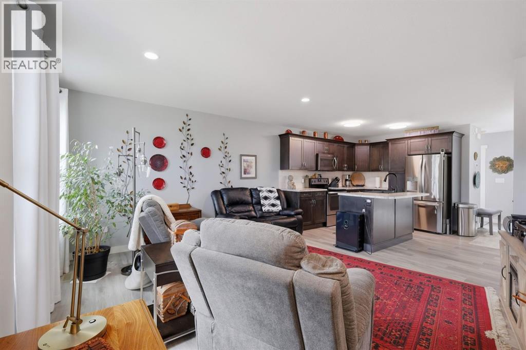 14 Hawthorn Place, Sylvan Lake