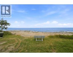 241 Bay View Street, Rochon Sands, AB T0C3B0 Photo 15