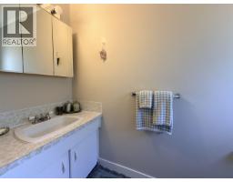 754 Roberts Drive, Williams Lake, BC V2G5K1 Photo 15