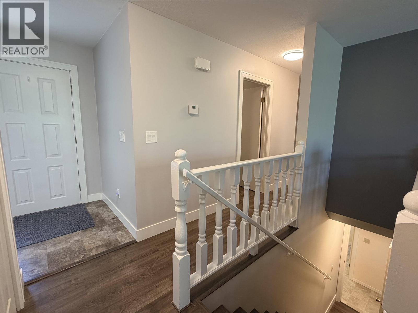 754 ROBERTS DRIVE - Image 10