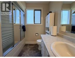 754 Roberts Drive, Williams Lake, BC V2G5K1 Photo 19
