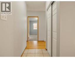 4pc Bathroom - 3302 20th Avenue S, Lethbridge, AB T1K3M7 Photo 6