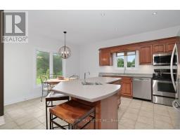 Living room - 2030 Kingsley Street, Clarence Rockland, ON K0A1E0 Photo 11
