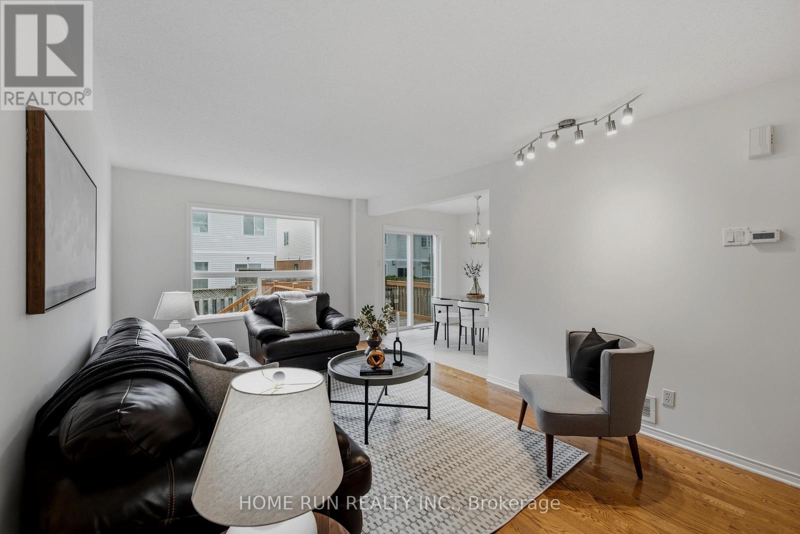 12 ANGUS DRIVE - 23