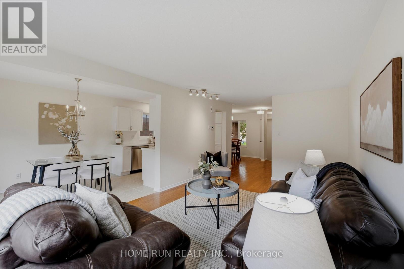 12 ANGUS DRIVE - 25