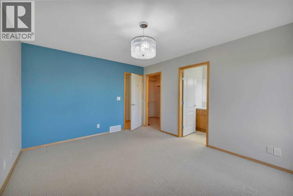 Listing photo – 50 Langford Crescent, Red Deer