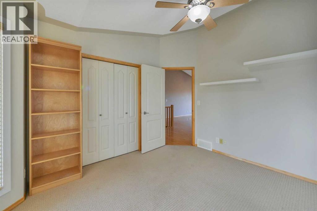 Listing photo – 50 Langford Crescent, Red Deer