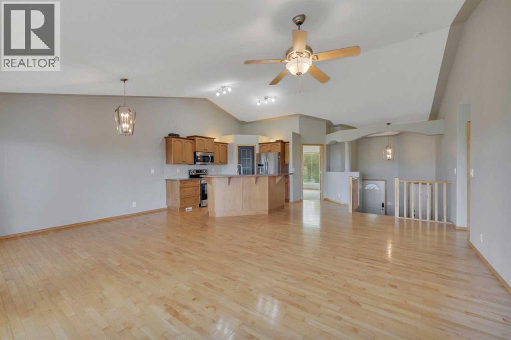 Listing photo – 50 Langford Crescent, Red Deer
