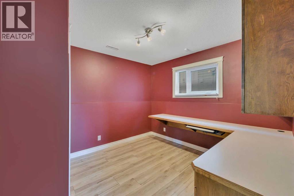 Listing photo – 50 Langford Crescent, Red Deer