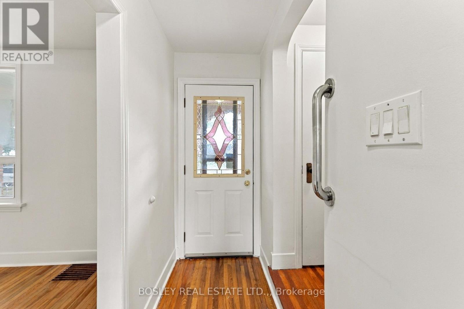 5663 MORSE AVENUE - 3