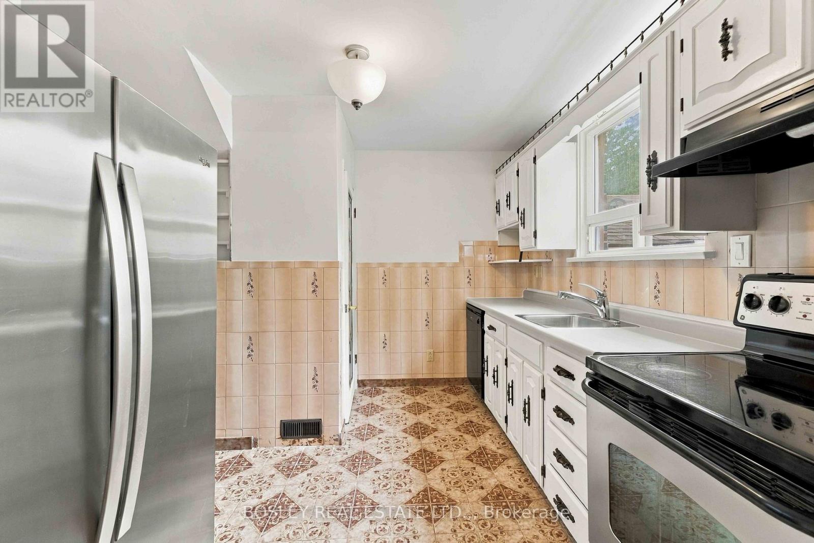 5663 MORSE AVENUE - 8