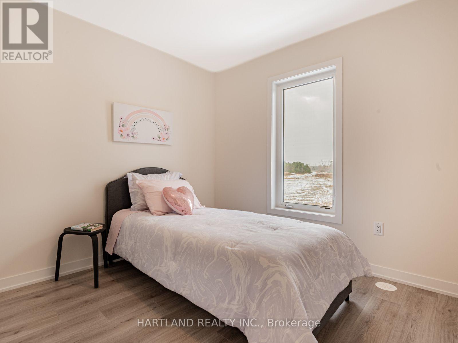 #104 1695 DERSAN STREET - 12