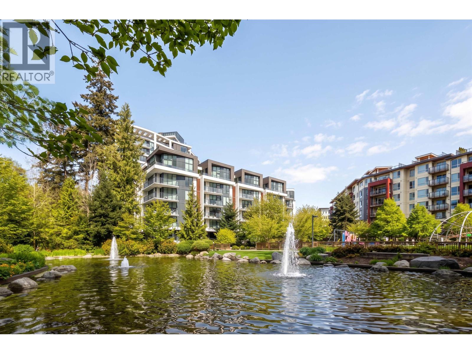 909 3533 ROSS DRIVE, Vancouver