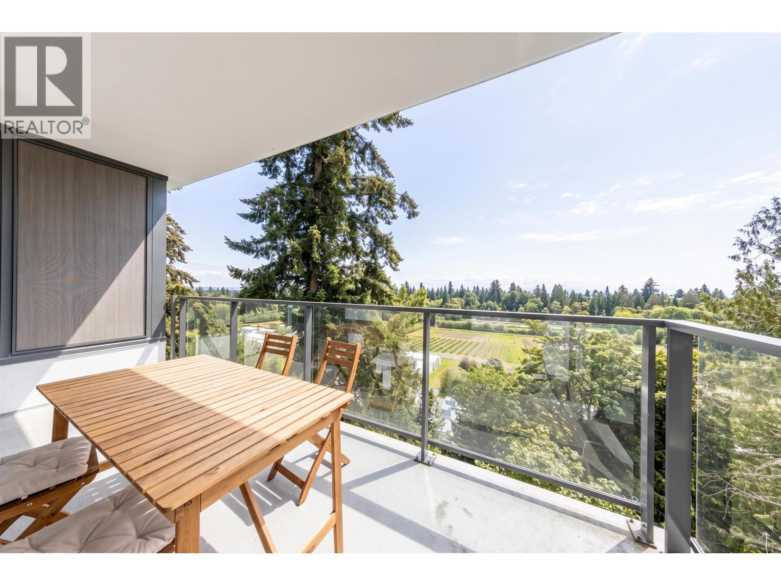 909 3533 ROSS DRIVE, Vancouver