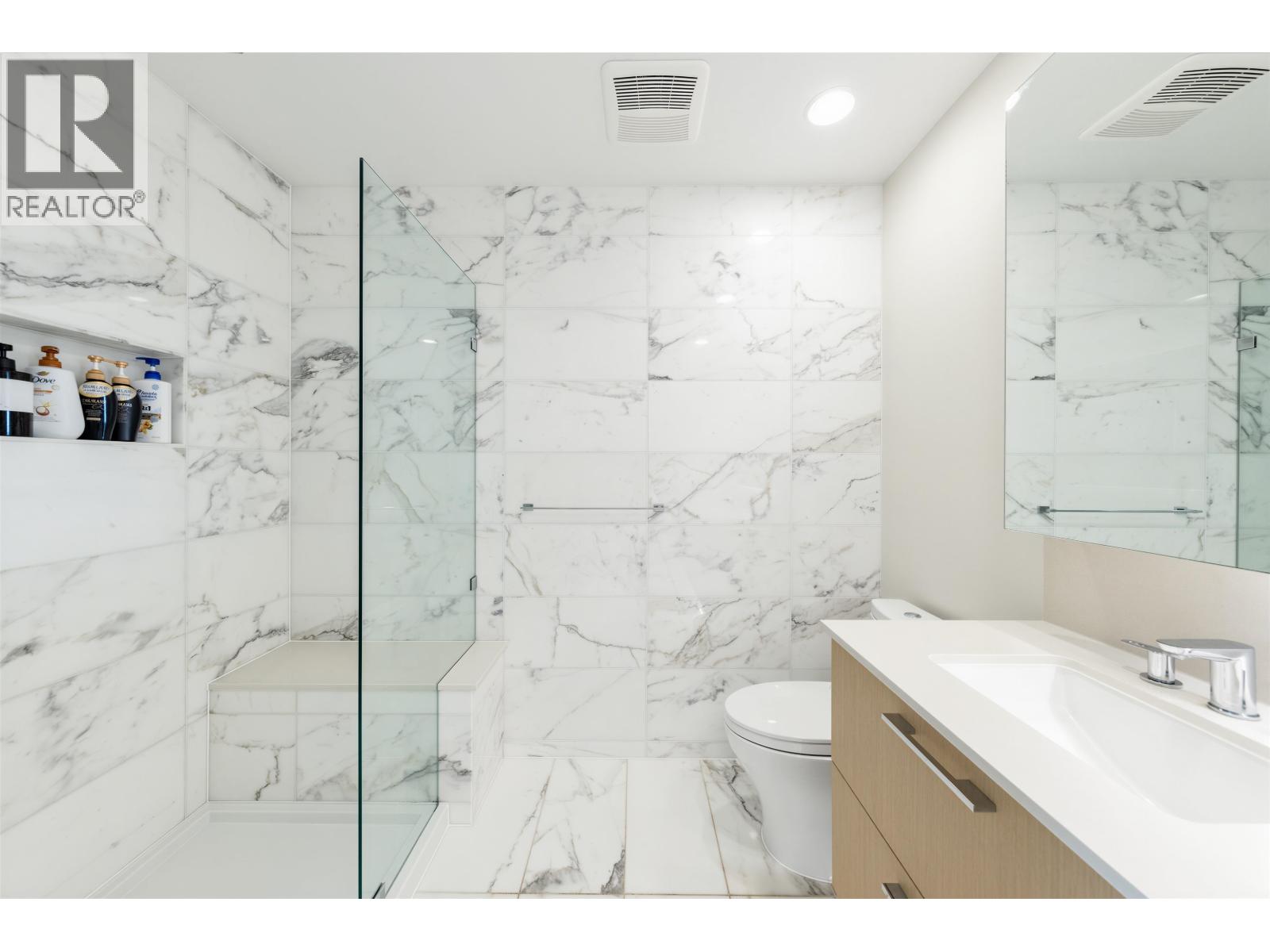 909 3533 ROSS DRIVE, Vancouver