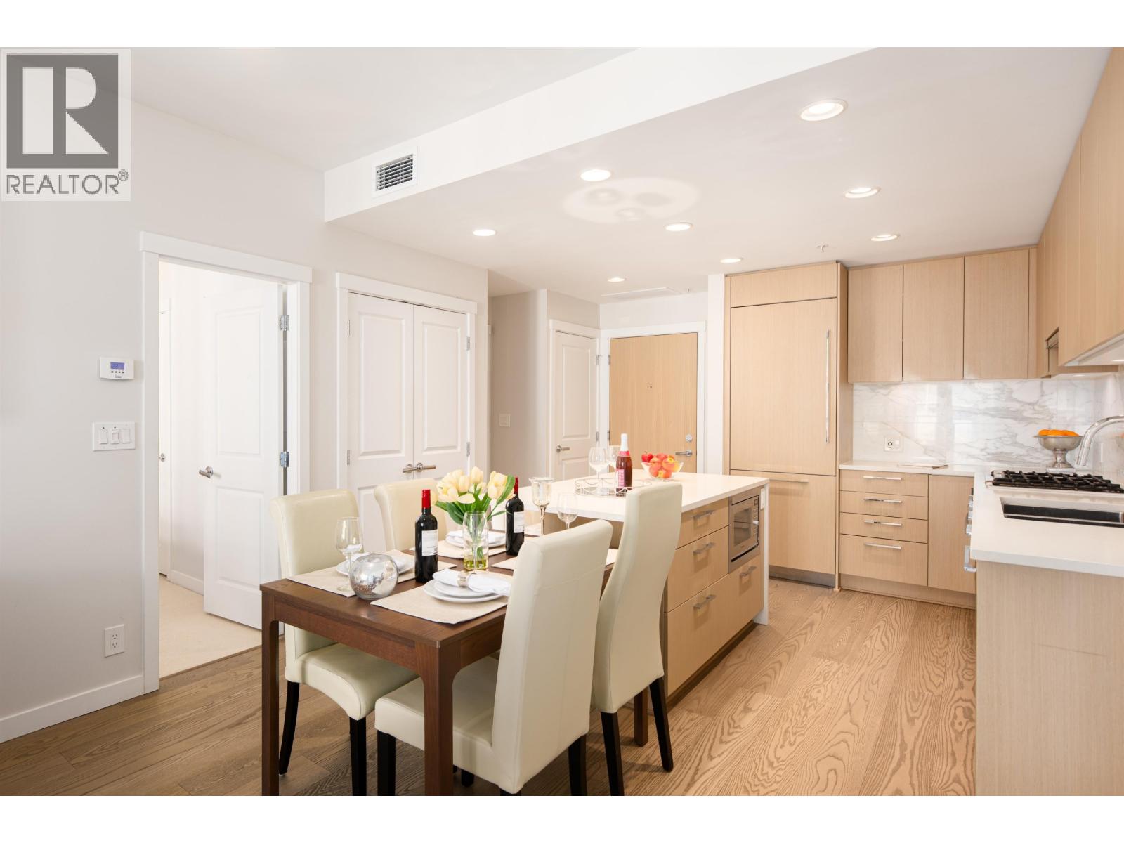 523 3563 ROSS DRIVE, Vancouver