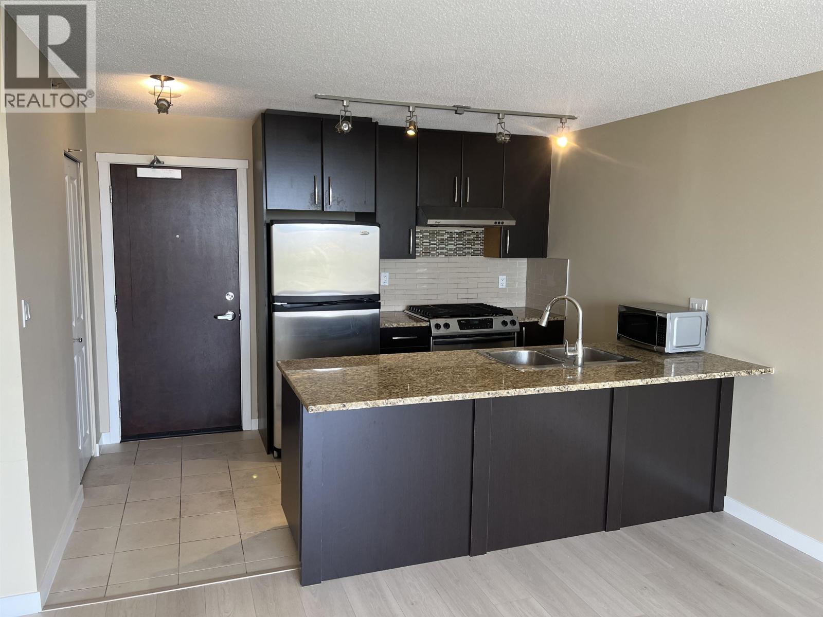 1702 5068 KWANTLEN STREET, Richmond