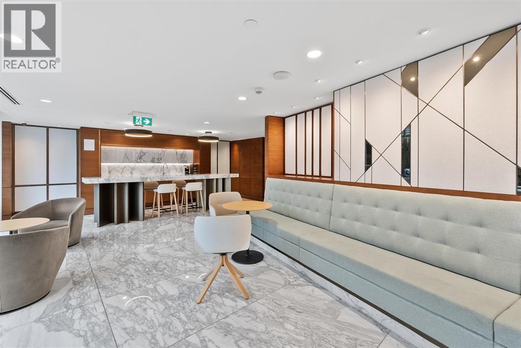 1587 87 NELSON STREET, Vancouver