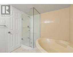 1015 - 30 Harding Boulevard W, Richmond Hill, ON L4C9M3 Photo 22