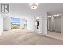 1015 - 30 Harding Boulevard W, Richmond Hill, ON L4C9M3 Photo 8