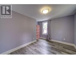 Upper 2 Floors - 121 Seventh Street, Midland, ON L4R3Y9 Photo 21