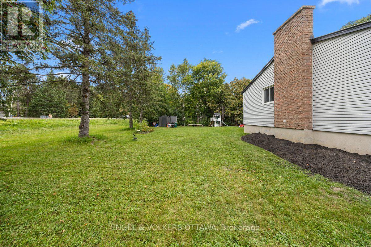 1393 SUTHERLAND DRIVE - Image 41