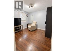63 Orchid Crescent, Kitchener, ON N2E3N3 Photo 13
