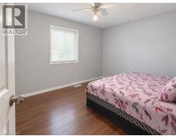 63 Orchid Crescent, Kitchener, ON N2E3N3 Photo 14