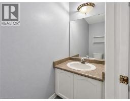 63 Orchid Crescent, Kitchener, ON N2E3N3 Photo 9
