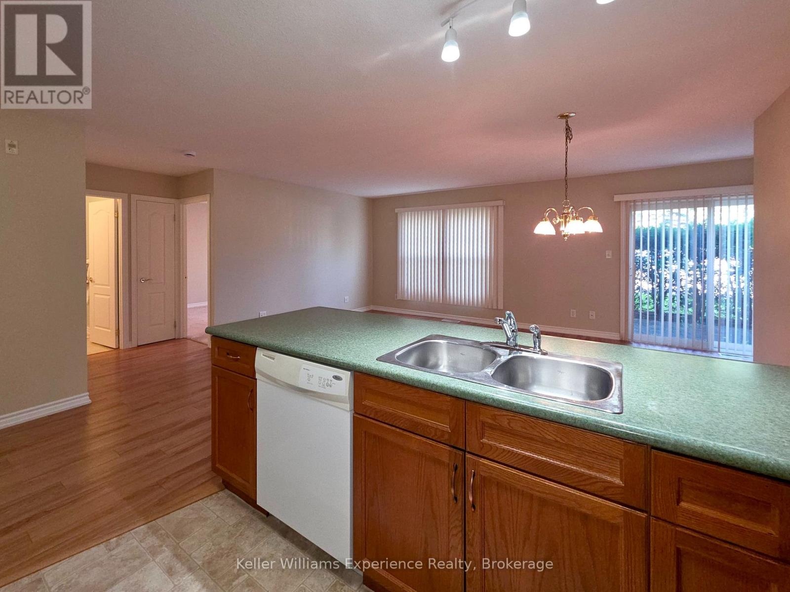 #109 24 ONTARIO STREET - Image 18
