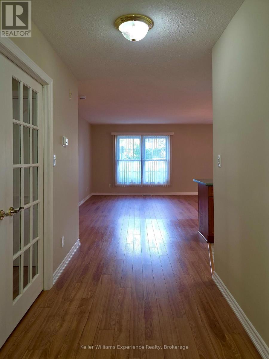 #109 24 ONTARIO STREET - 5
