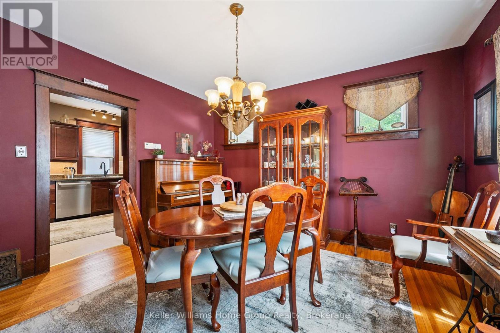 330 ANGUS STREET - Image 12