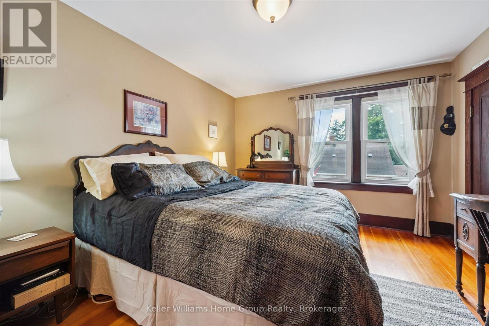 330 ANGUS STREET - Image 19