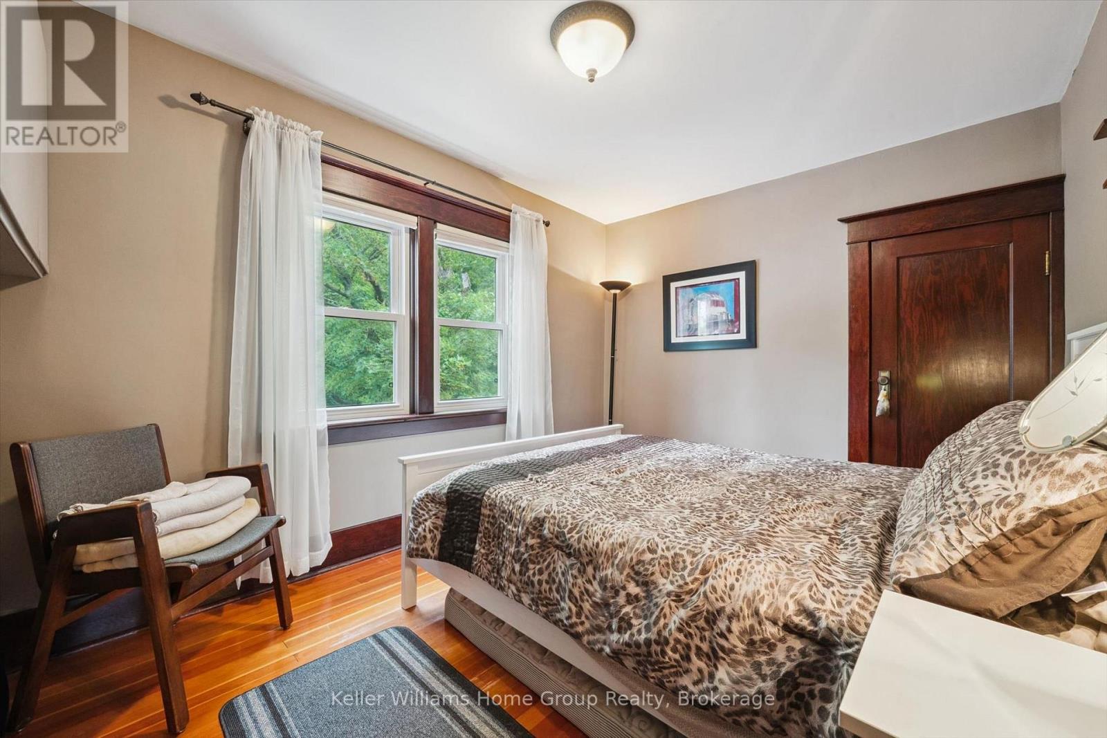 330 ANGUS STREET - Image 21