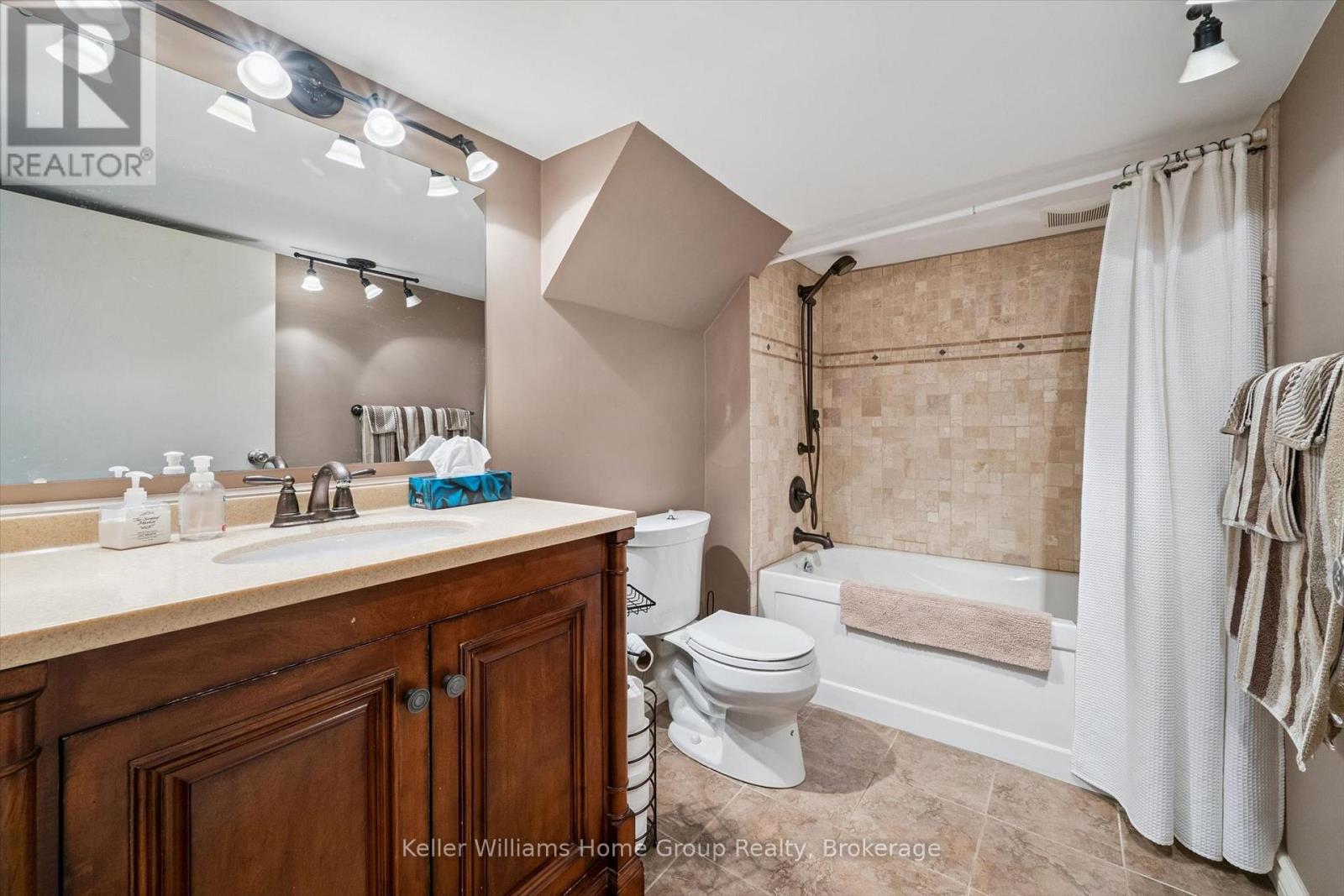 330 ANGUS STREET - Image 28